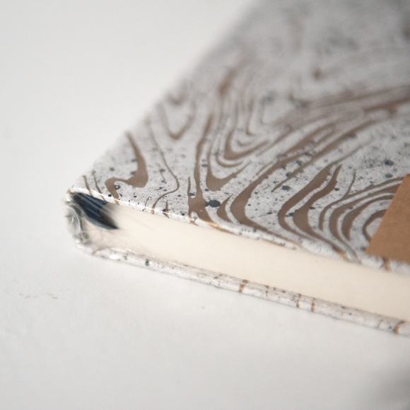 Print Fresh Leather Hardcover Journal with Blank Pages - Picture 4 of 8